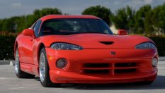 Dodge Viper на 27 години се продава за 150 000 долара