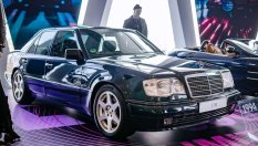 Капсула на времето: Mercedes W 124 Limited на едва 422 км