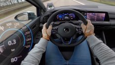 VW Golf 8 R срещу Audi S3 VW и Golf 7 R в битка на аутобана