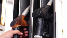 Защо с гориво от различни бензиностанции, колата харчи различно