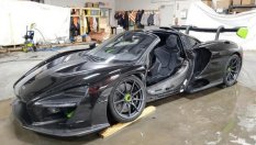 Катастрофирал McLaren Senna се продава на търг