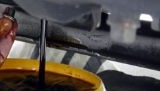 Трябва ли да се загрява двигателя преди смяната на маслото