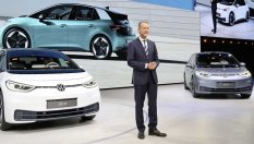 Шефът на VW Group бие отбой за електромобилите