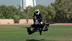 Полицията на Дубай преминава на руски летящи мотоциклети