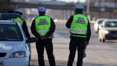 Защо не трябва да казвате на пътния полицай&nbsp;какво работите?