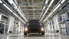 Fiat иска да отвори заводите в Италия още другата седмица