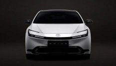 4x4 и разход 5 л/100 км: Toyota представи нова версия на Prius