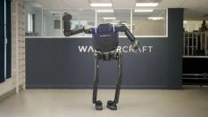 Renault внедрява роботи без глави в заводите си