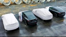 Tesla задържа новите модели, за да се фокусира върху продажбите