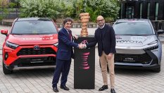 Toyota извади специални коли за Джирото