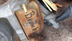 Продаден на търг Mercedes GLE се оказа със спирачки от... дърво 