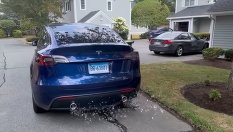 Собственик накара своята Tesla да пуска мехурчета от ауспуха