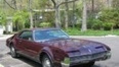 Oldsmobile с два двигателя и два педала за газ