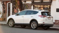 Крадец отмъкна Toyota два пъти от един и същ сервиз