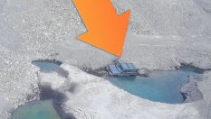 Как Jeep Grand Cherokee се озова на ледник в Аляска?