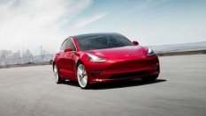 Tesla Model 3 изпревари Porsche Taycan в състезание