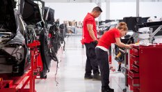 Tesla отива на съд и заради сексуален тормоз