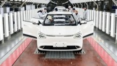 Автомобилен гигант преговаря да строи завод в Бургас