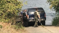 Американец потопи всъдеход, докато се опитваше да сипе вода в радиатора