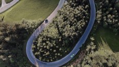 Колите на Volvo ще предупреждават за инциденти на пътя пред тях