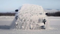 Китайският конкурент на Maybach сам се чисти от снега