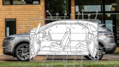 Ford патентова самоубийствени врати различни от Rolls-Royce