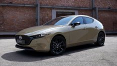 Нова версия на Mazda3 предизвиква Mercedes-Benz A-Class и BMW 1-Series