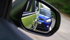 Хитър трик как да откажете шофьор, който се е залепил за бронята ви
