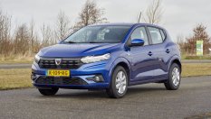 Dacia Sandero отново е №1 в Европа