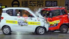 Колко безопасна е най-евтината електрическа кола