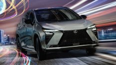 Бестселър на Lexus получи нова хибридна технология