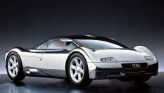 Властелинът на кръговете с дървения мотор