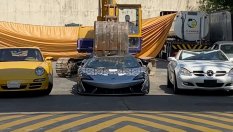 McLaren за 300 000 долара беше унищожен заради контрабанда
