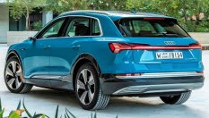 Безшумна ракета - вижте как Audi e-tron ускорява от 0 до 200 км/ч (ВИДЕО)