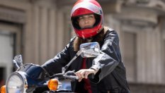 Рок звезда си продаде златото, за да си купи мотор