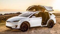 Tesla Model X уби пасажер в катастрофа