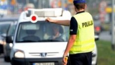 Поляците вече ще карат без книжка