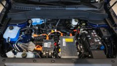 Когато дори WD-40 не помага - защо капакът на двигателя не се отваря през зимата