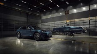 Porsche показа Macan в стил на моторница