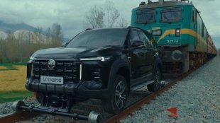 Китайски SUV изтегли 400-тонен влак за рекорд на Гинес