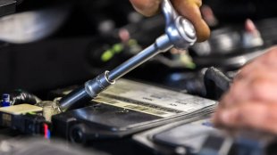 Производителите откриха как да печелят от поддръжка на ЕV