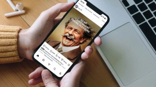 BMW не пропусна да удари по Mercedes на юбилея