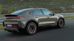Новата стратегия на Porsche: По-малко продажби, повече печалби