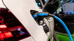 Plug-in хибридите са по-лоши от електрическите? Вече няма съмнение 