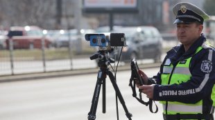 ЕС забрани предупрежденията за камери за скорост