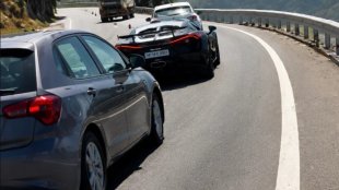Volkswagen Polo блъсна Bugatti Tourbillon за 3,8 млн евро