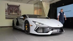 Покупка-мечта &ndash; отиваш за Porsche 911, тръгваш си с Lamborghini Revuelto