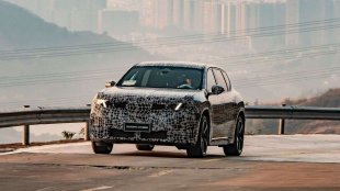 BMW пуска удължено iX3 с пробег 900 км