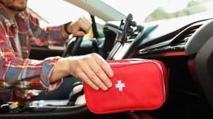 Гърция с нови изисквания за аптечките в колите