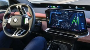 BMW няма да връща бутоните в интериора